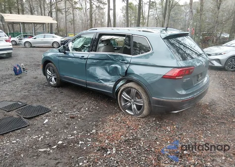 2021 Volkswagen Tiguan 2.0T Se/2.0T Se R-Line Black/2.0T Sel from USA, damaged, VIN 3VV2B7AX0MM012225